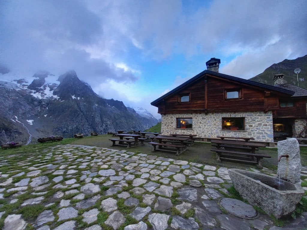 Refuge Bonatti